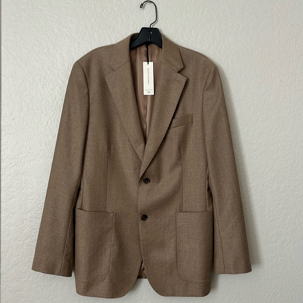 New BR Tailored Slim Fit 38R